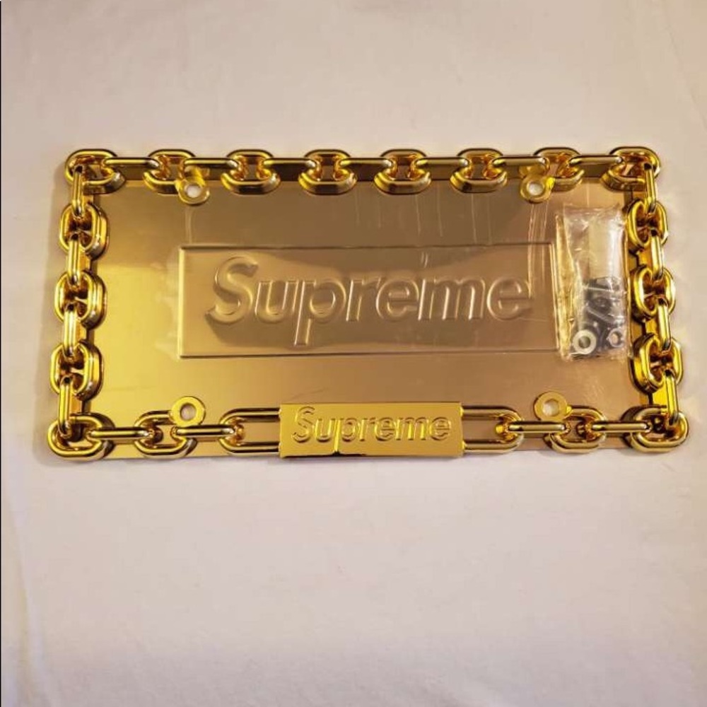 Supreme license plate